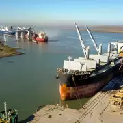 Siguen los conflictos con la hidrov�a a dos semanas de la licitaci�n