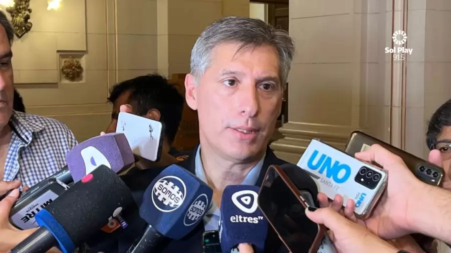 Pablo Olivares miniatro de Econom�a de Santa Fe