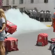 Violentos disturbios en una protesta por el crimen de un joven delivery