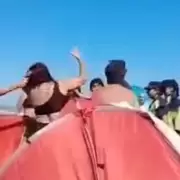 �Esc�ndalo en Santa Teresita! Pelea a golpes entre dos familias por la m�sica alta