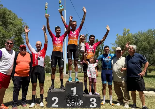El podio del ciclismo y sus organizadores