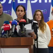 Familiares de Yarden Bibas exigen una prueba de vida de Shiri, Ariel y Kfir