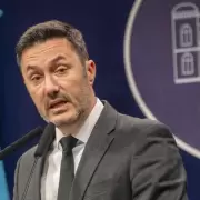 Luis Petri ser� candidato a diputado nacional y desata un temblor pol�tico en Mendoza