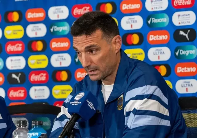 Leo Scaloni, entrenador del Seleccionado