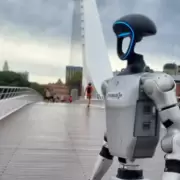 Revolución en Buenos Aires: un robot humanoide sorprendió en Puerto Madero