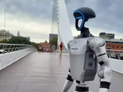 Robot en Puerto Madero.