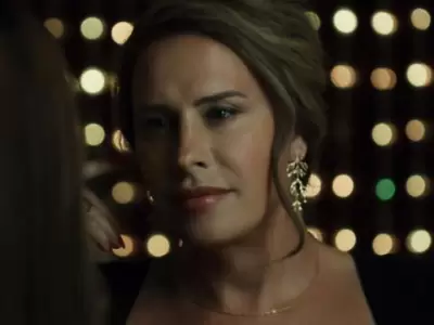 La int�rprete principal del filme con 13 nominaciones pas� del centro de los elogios a la arena de las cr�ticas.