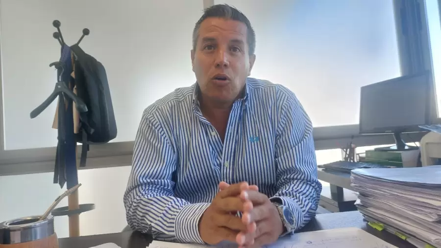 Senador David S�enz.
