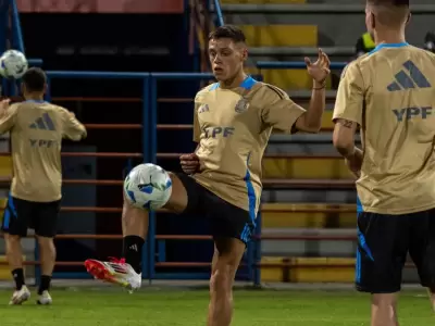 El seleccionado nacional juega ante Uruguay