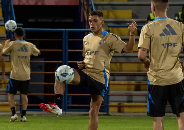 El seleccionado nacional juega ante Uruguay