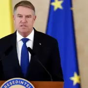Renunci� a su cargo el presidente de Rumania