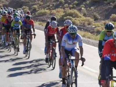 El c�lebre pelot�n de la Vuelta de Mendoza