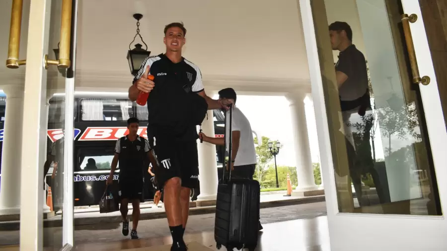 El plantel en su arribo a la ciudad de San Nicol�s
