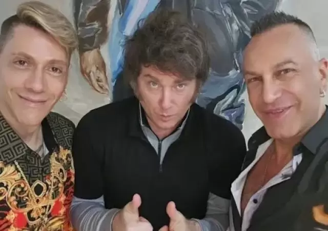 Piazza, Milei y el marido de dise�ador.