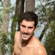 Qui�n era el argentino que muri� en Hawaii tras saltar al mar desde un acantilado
