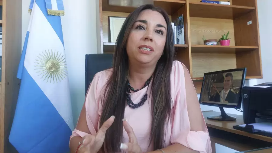 Diputada Cintia G�mez (LAUM).