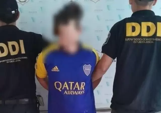 El sujeto detenido por la Polic�a.