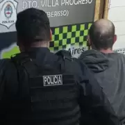 �Ins�lito! Atac� a un perro a mordiscos y despu�s lo ahorc� frente a la Polic�a
