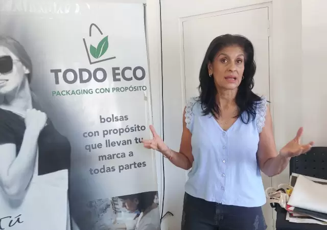 Patricia Vel�zquez se especializa en la fabricaci�n de bolsas ecol�gicas, tanto en dise�os est�ndar como personalizados.