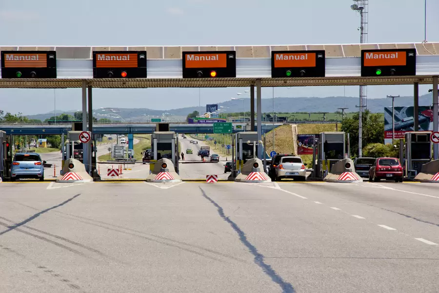 Corredores Viales tiene a su cargo el manejo de las principales vías terrestres de 13 provincias argentinas.