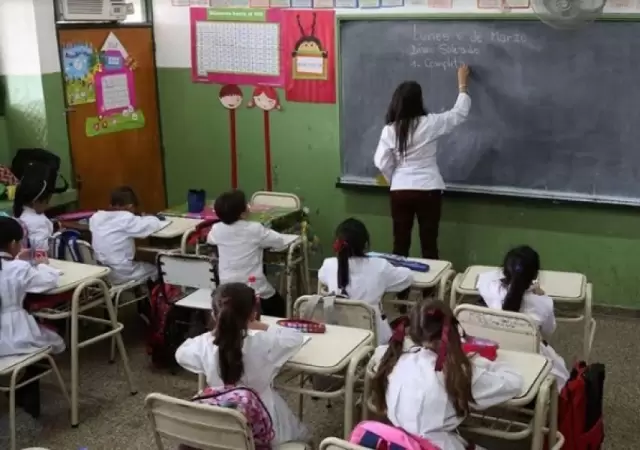 La ola de calor oblig� a cambiar el calendario escolar en tres provincias/