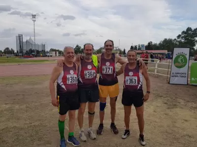 Angel Gagliano segu�a disfrutando de la pista