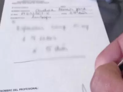 La empleada judicial enfrenta cargos por fraude y uso de documento falso.