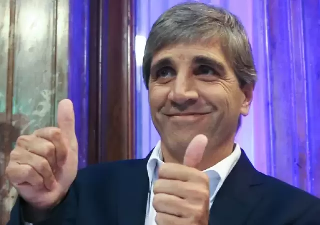 Luis "Toto"Caputo, minimiz� el tema "criptogate"/