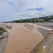 Horas de incertidumbre por una ni�a arrastrada por la crecida del r�o Grande