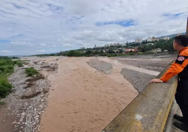 El r�o Grande, en Jujuy, crece debido al mal tiempo. (Foto: archivo web)