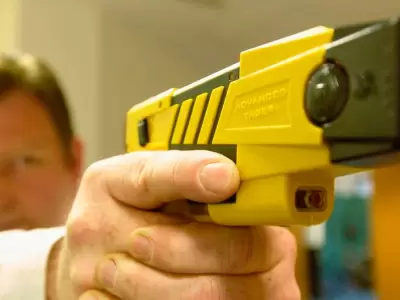 Pistolas Taser.