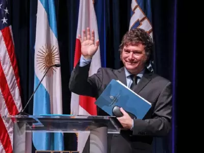 Javier Milei viaj� en compa��a de�Luis Caputo, Manuel Adorni y Karina Milei.