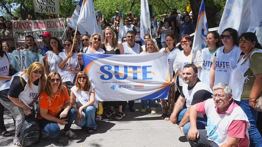 El Sindicato Unido de Trabajadores de la Educación acordó aceptar una propuesta salarial ofrecida por el Gobierno de Mendoza.