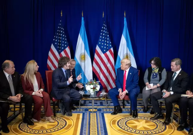 Javier Milei con Donald Trump.