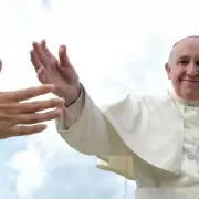 El Papa Francisco continúa en estado crítico
