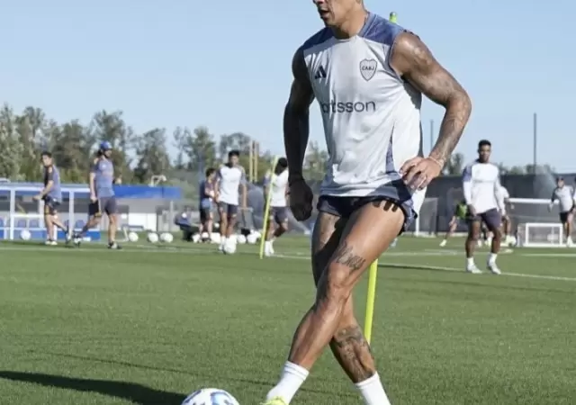 Marcos Rojo vuelve a los convocados.