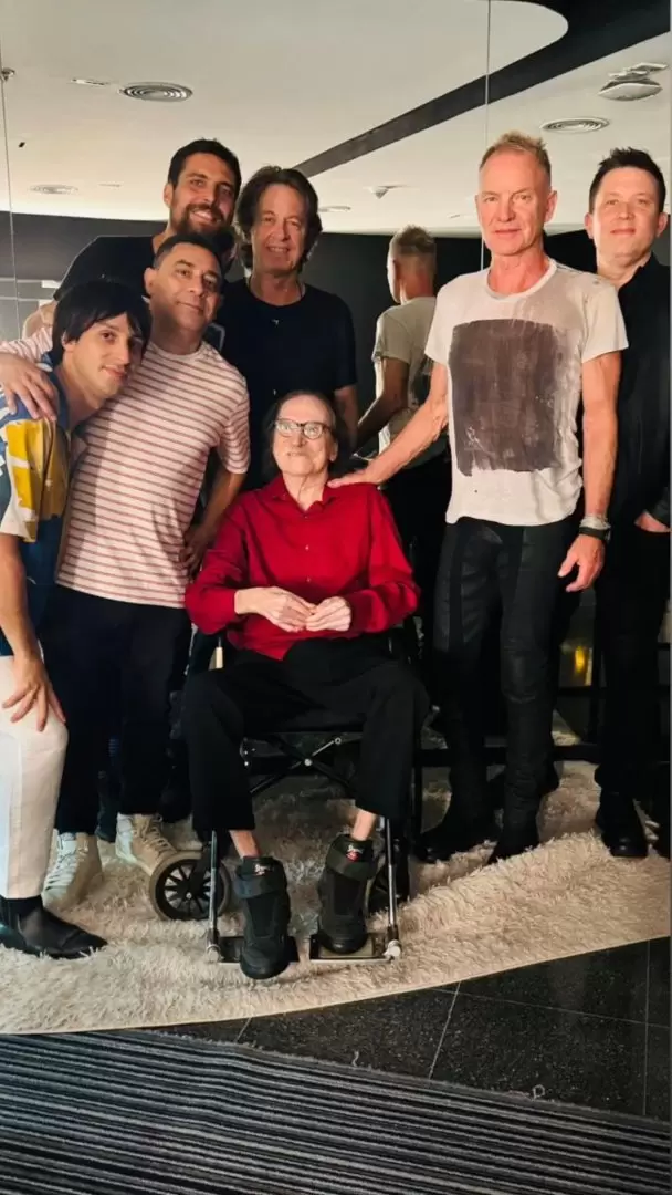 Charly fue a saludar a Sting luego del concierto