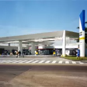 �A qu� hora cierran las estaciones de servicio el 24 y 31 de diciembre?
