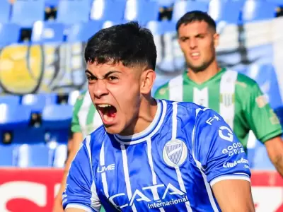Mateo Mendoza, pieza clave de la defensa del Tomba.