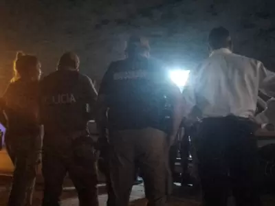 Las fuerzas de seguridad lograron ingresar a la vivienda en horas de la madrugada.