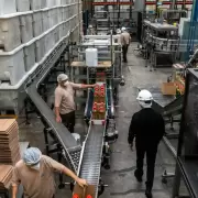 A pesar de que creci� la econom�a marcan que Argentina sigue siendo cara