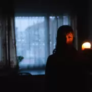 El Feng Shui advierte no encender velas frente a espejos por la noche