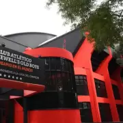 Tensi�n en Newell's: hinchas tomaron el club y exigen la renuncia de Astore