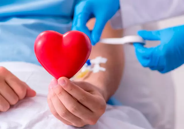 La lista de espera es larga, y a veces va por prioridad o por tema de compatibilidad.