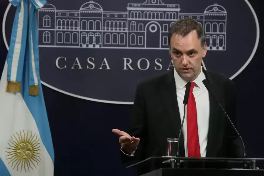 Manuel Adorni dijo que no hay cambios