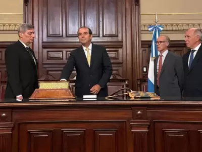 Instante de la jura Manuel Garcia Mansilla como nuevo miembro de la Corte Suprema de Justicia de la Naci�n.