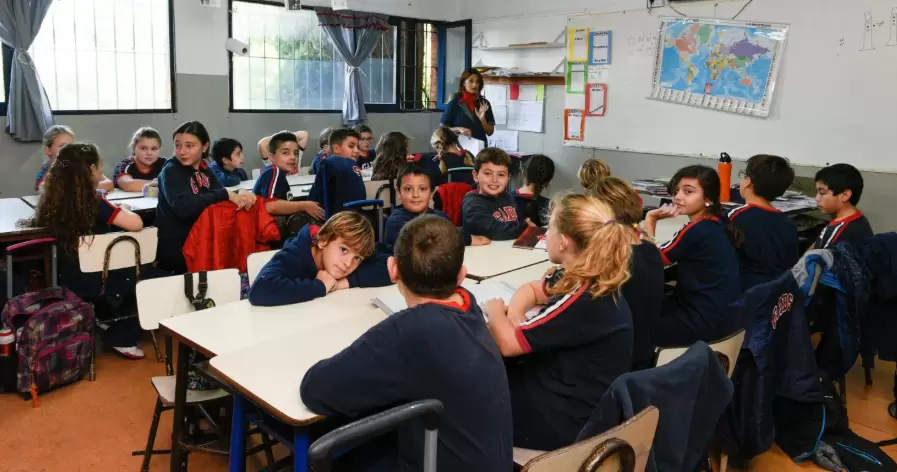 La construcci�n de una sociedad justa, equitativa y respetuosa se logra desde el conocimiento. La educaci�n es la herramienta fundamental.