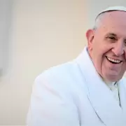 El papa Francisco pas� una noche tranquila pero sigue con pron�stico reservado