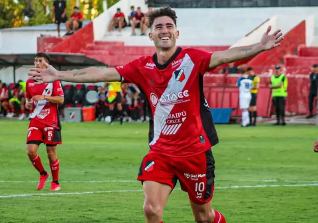 Mansilla festejo su "manso" gol