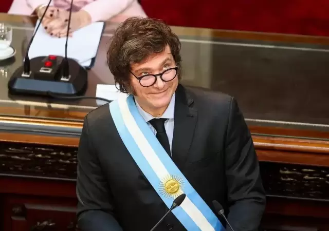 Encuesta nacional: esto opina la gente del estilo disruptivo de Javier Milei